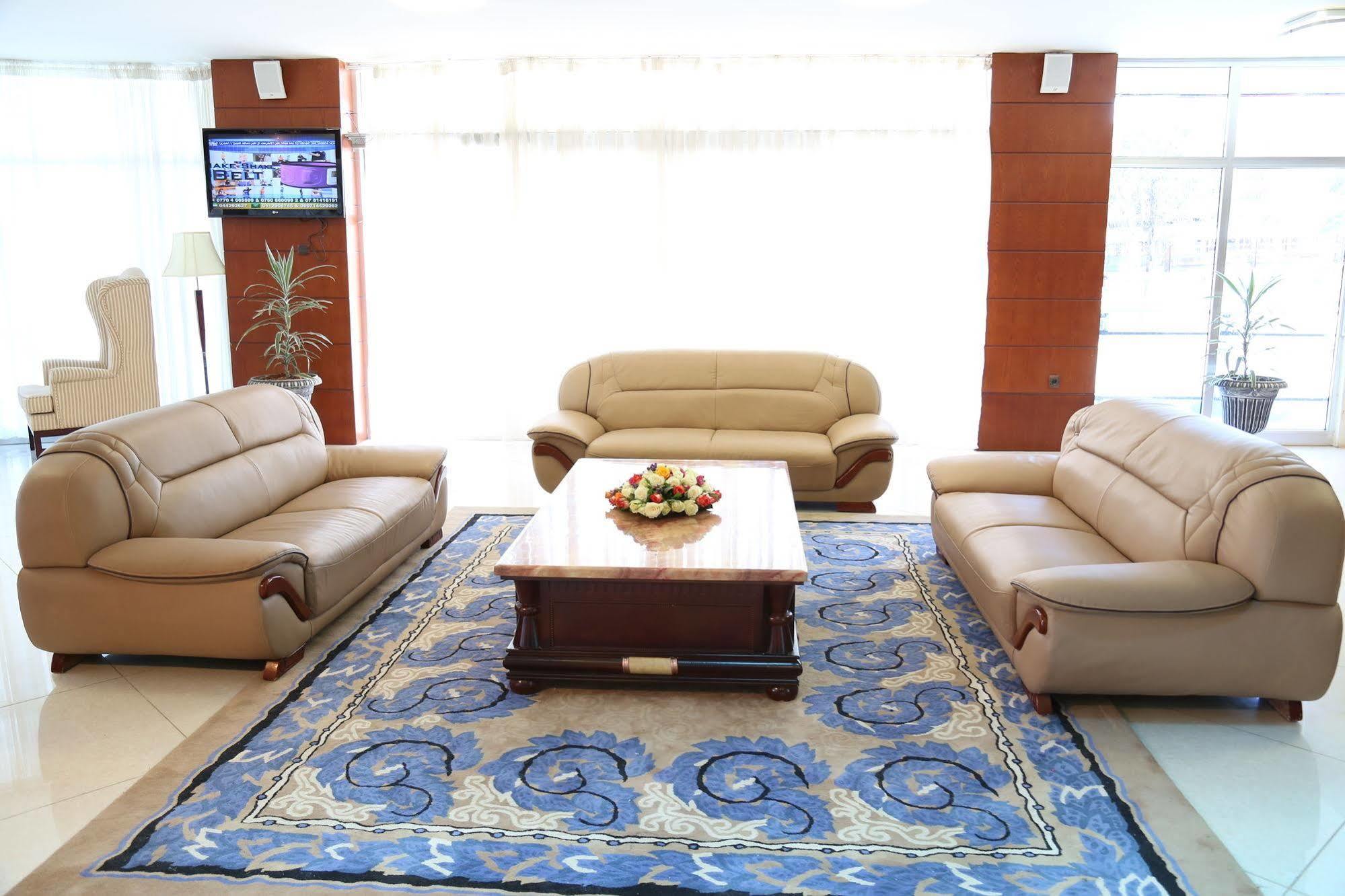 Afarensis International Hotel Addis Ababa Exteriör bild