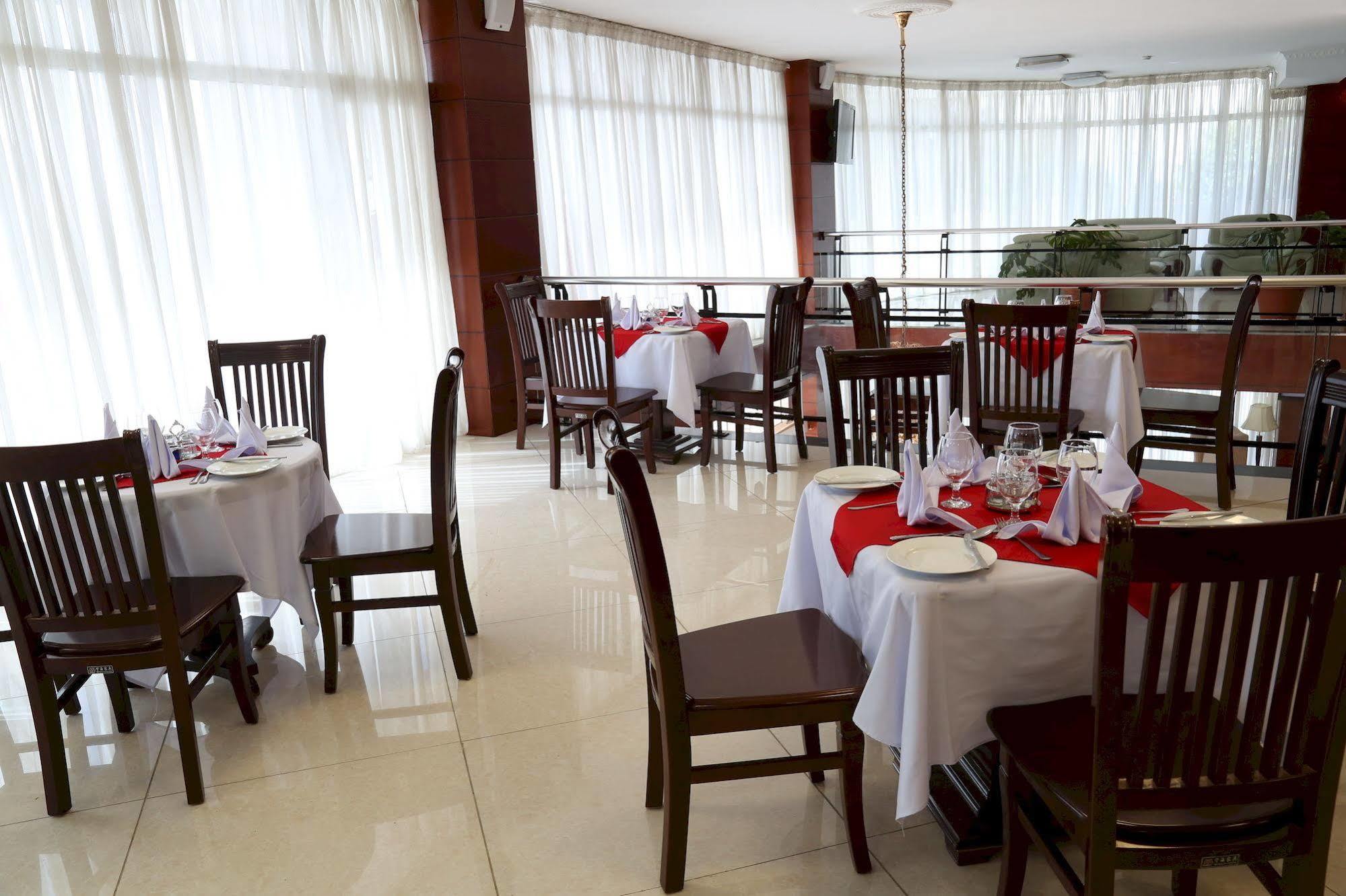 Afarensis International Hotel Addis Ababa Exteriör bild