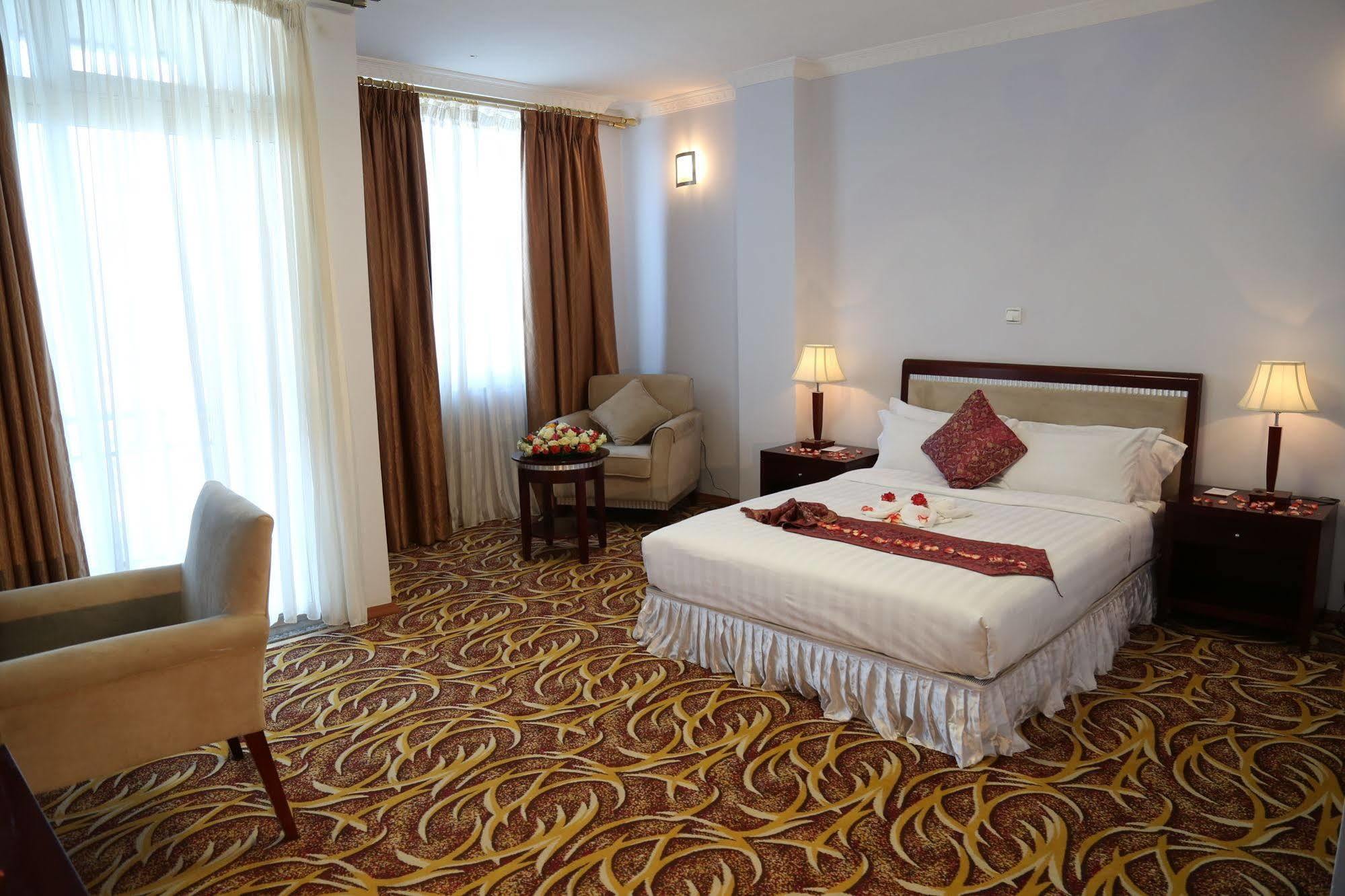 Afarensis International Hotel Addis Ababa Exteriör bild