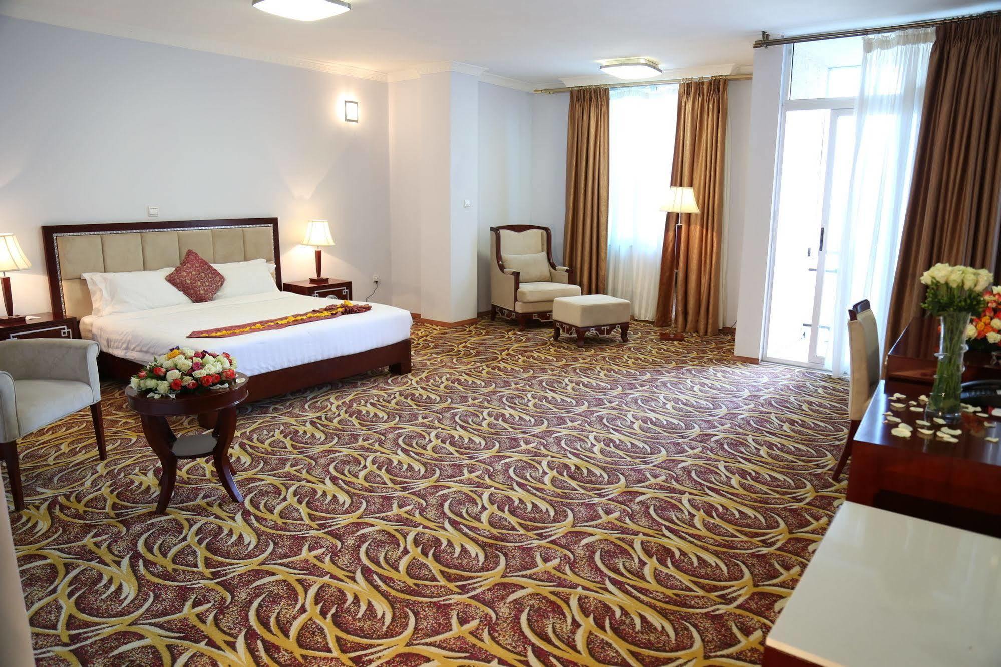 Afarensis International Hotel Addis Ababa Exteriör bild