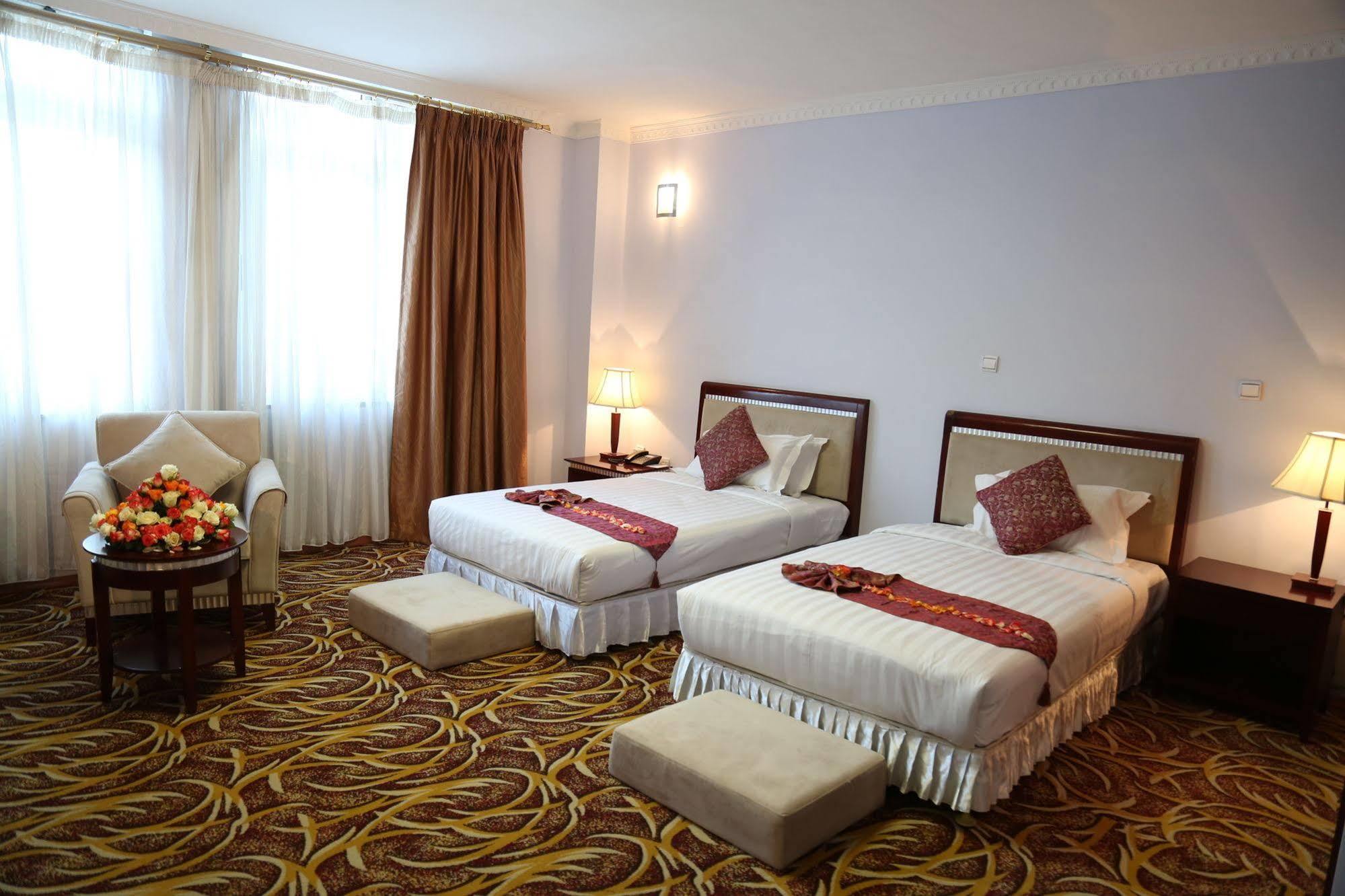 Afarensis International Hotel Addis Ababa Exteriör bild